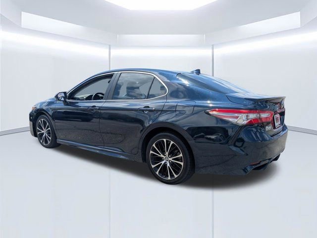 Used 2019 Toyota Camry SE w/ Convenience Package FWD image 6