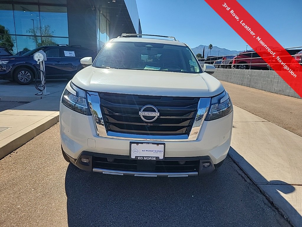 Used 2022 Nissan Pathfinder Platinum w/ Cargo Package video 2