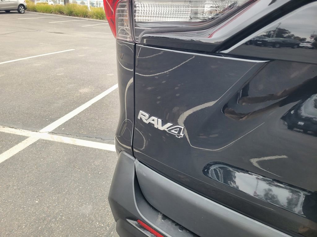 Used 2024 Toyota RAV4 XLE image 6