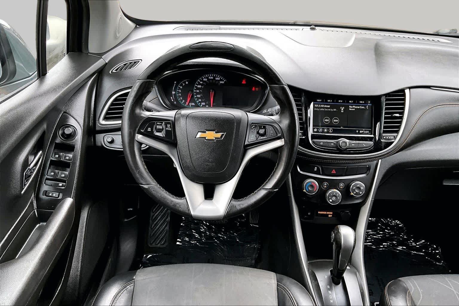 Used 2019 Chevrolet Trax LT w/ LT Convenience Package FWD image 6