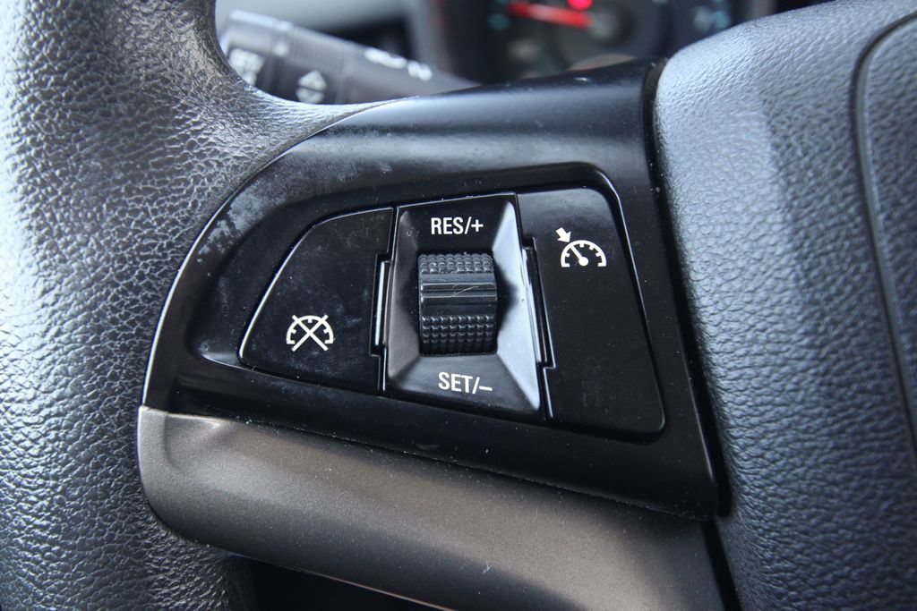 Used 2015 Chevrolet Malibu LT w/ Power Convenience Package FWD image 18