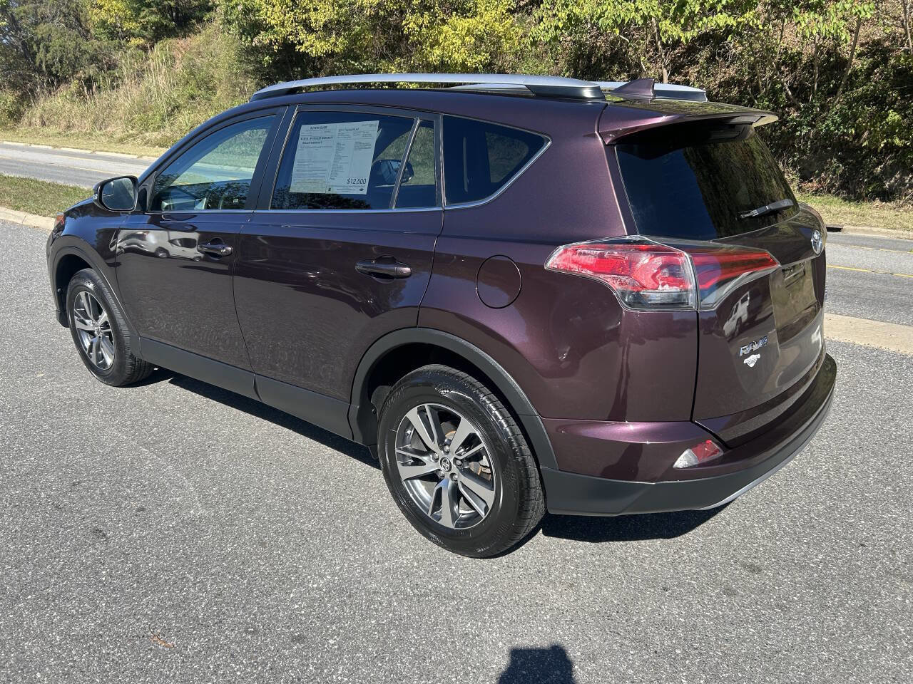Used 2017 Toyota RAV4 XLE image 5