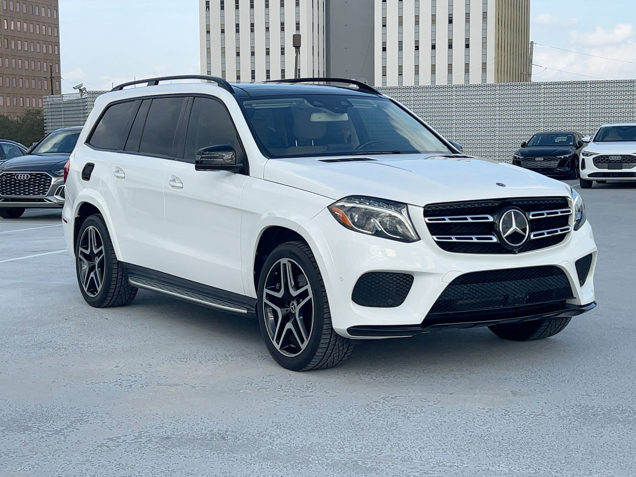 Used 2019 Mercedes-Benz GLS 550 4MATIC w/ Driver Assistance Package image 7
