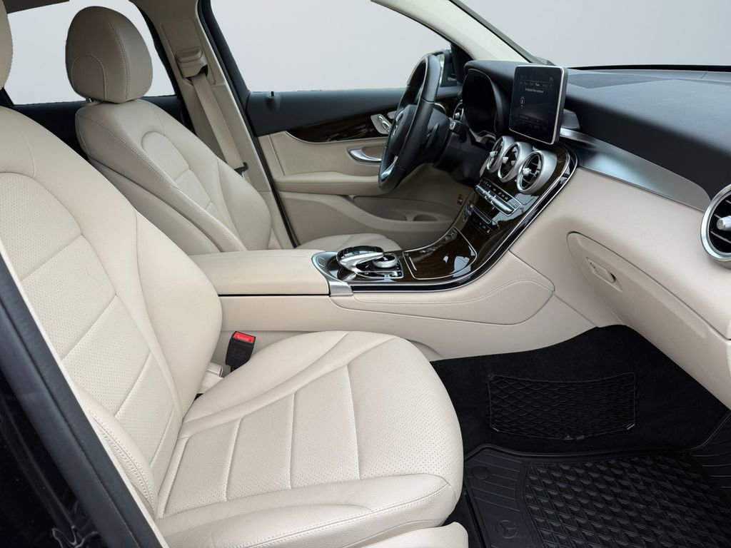 Used 2019 Mercedes-Benz GLC 300 4MATIC Coupe image 15