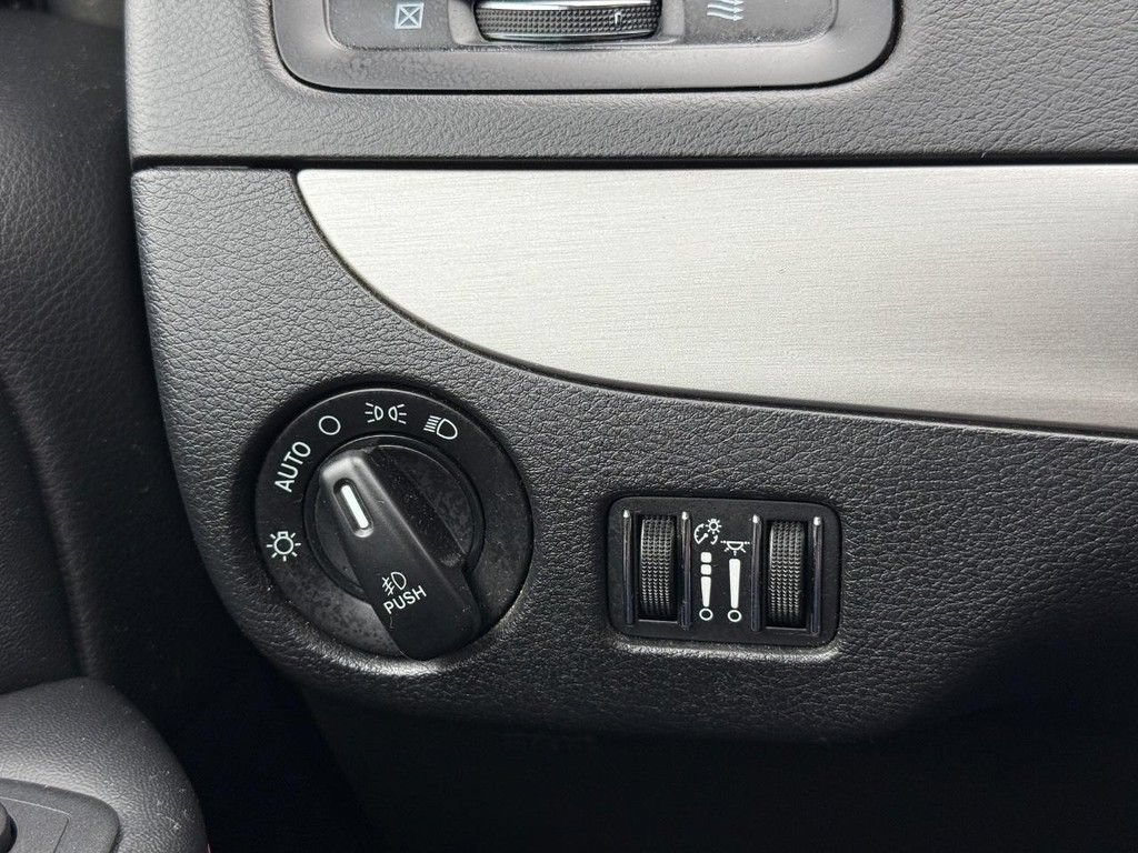 Used 2020 Dodge Grand Caravan GT FWD image 21