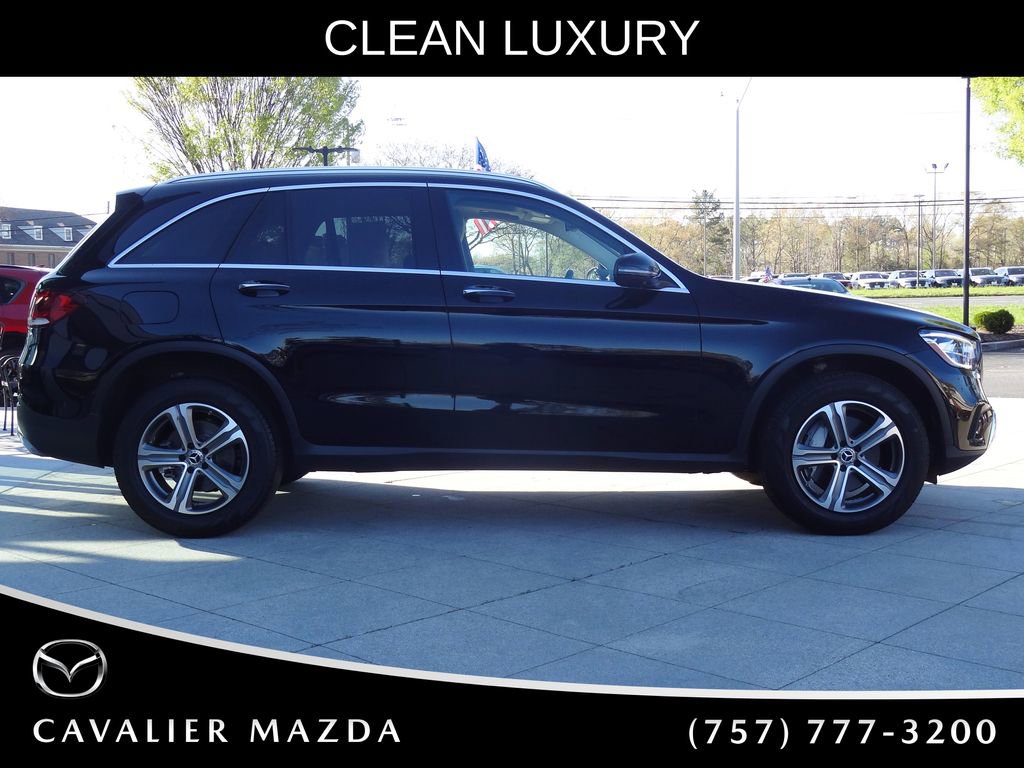 Used 2022 Mercedes-Benz GLC 300 4MATIC image 3