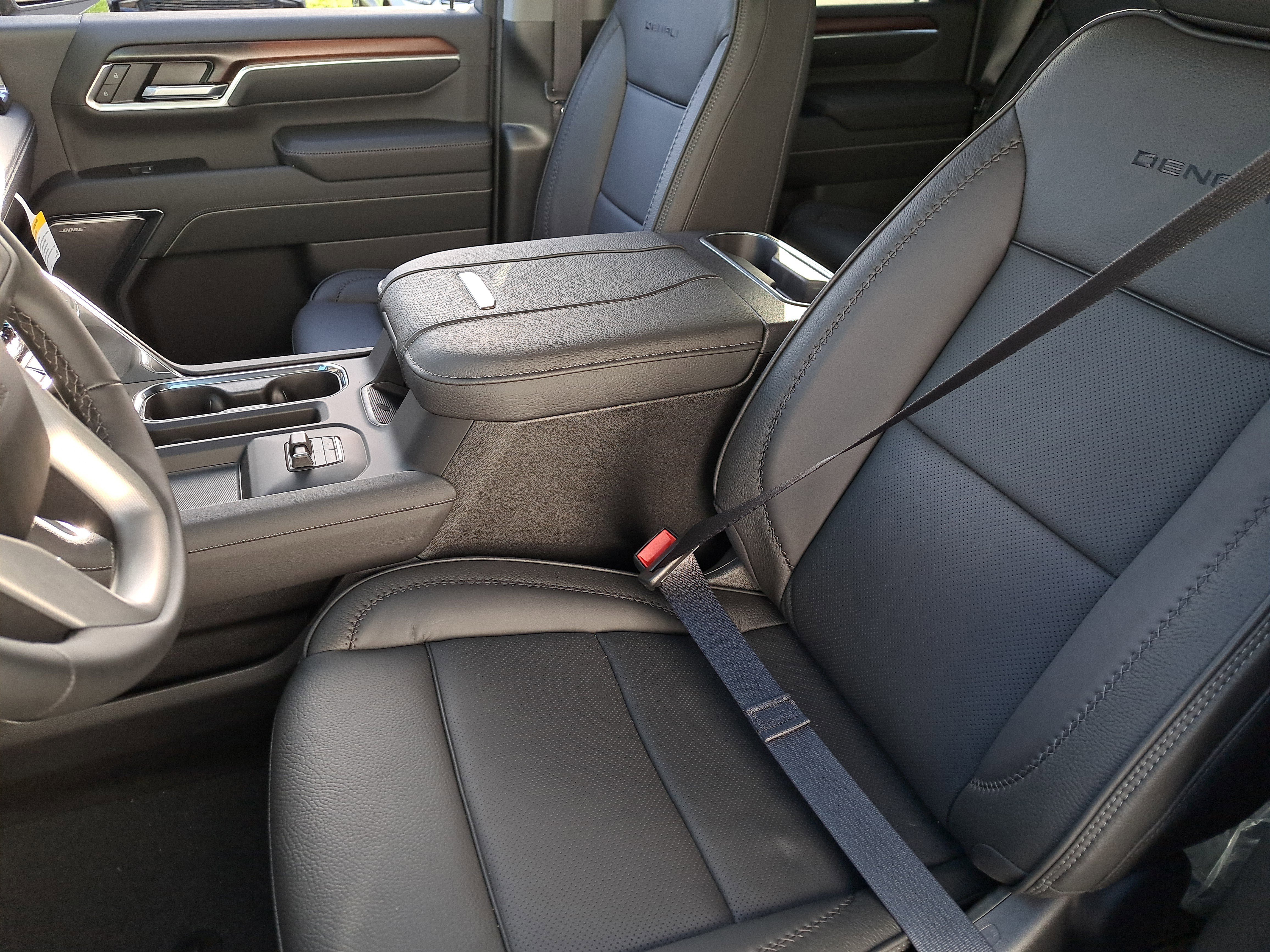 New 2026 GMC Sierra 2500 Denali w/ Denali Reserve Package image 22