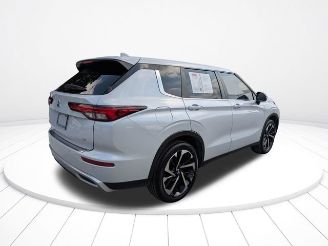 Used 2024 Mitsubishi Outlander SE FWD image 4