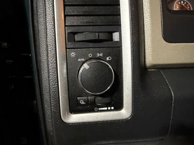 Used 2011 RAM 1500 Classic SLT AWD/4WD image 10