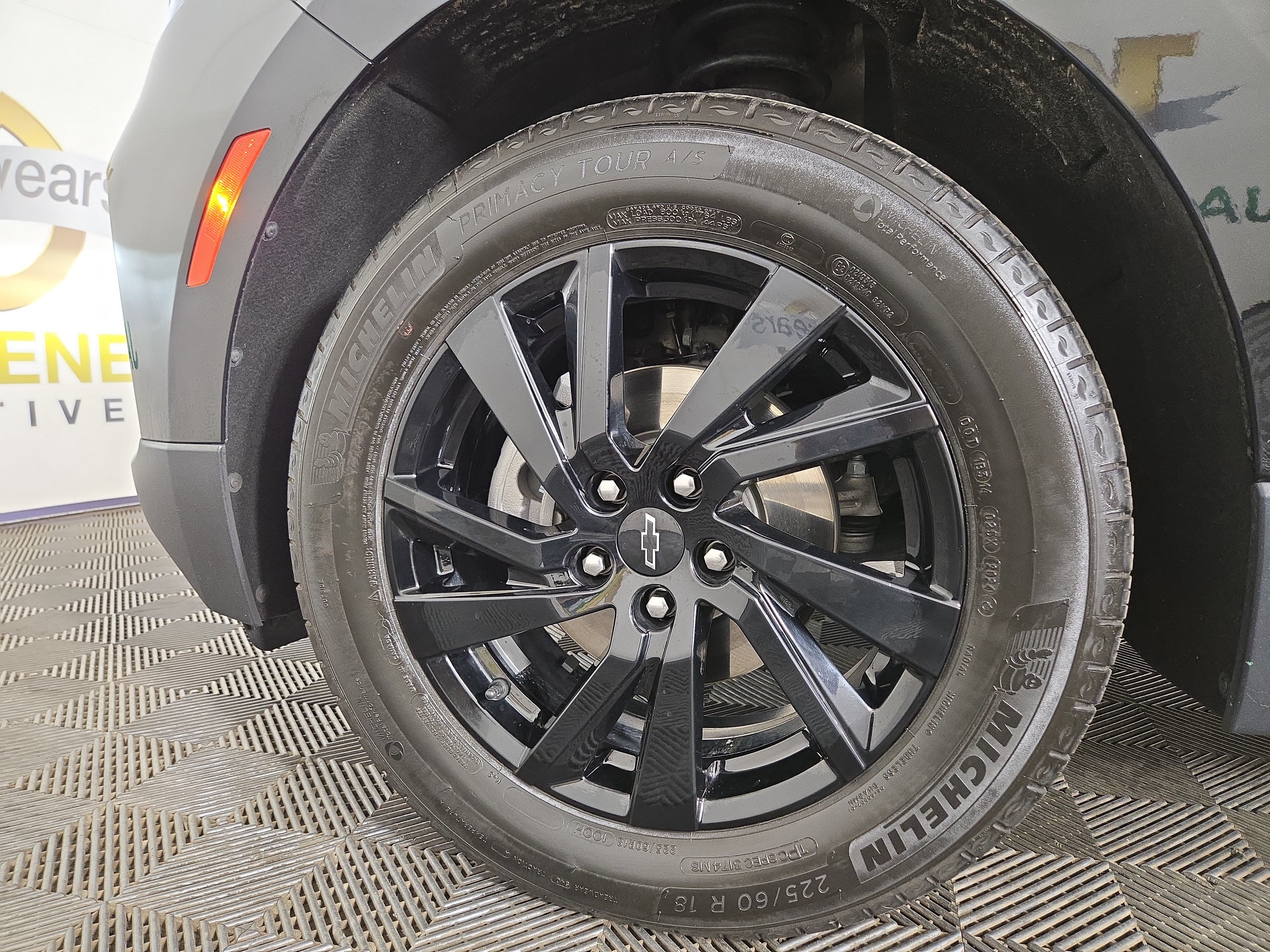 Certified 2024 Chevrolet Equinox LS w/ Midnight Edition AWD/4WD image 31