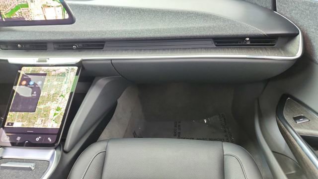 Used 2024 Lucid Air Pure RWD image 36