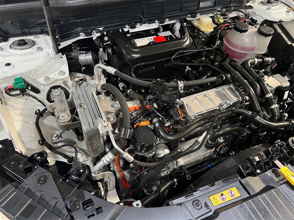 Used 2022 Mercedes-Benz EQB 300 4MATIC image 44