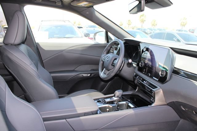 Certified 2024 Lexus RX 350 FWD w/ Technology Package image 5
