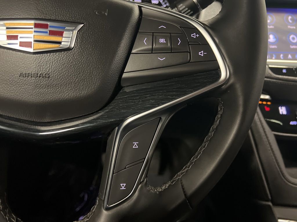 Certified 2025 Cadillac XT5 Premium Luxury image 17