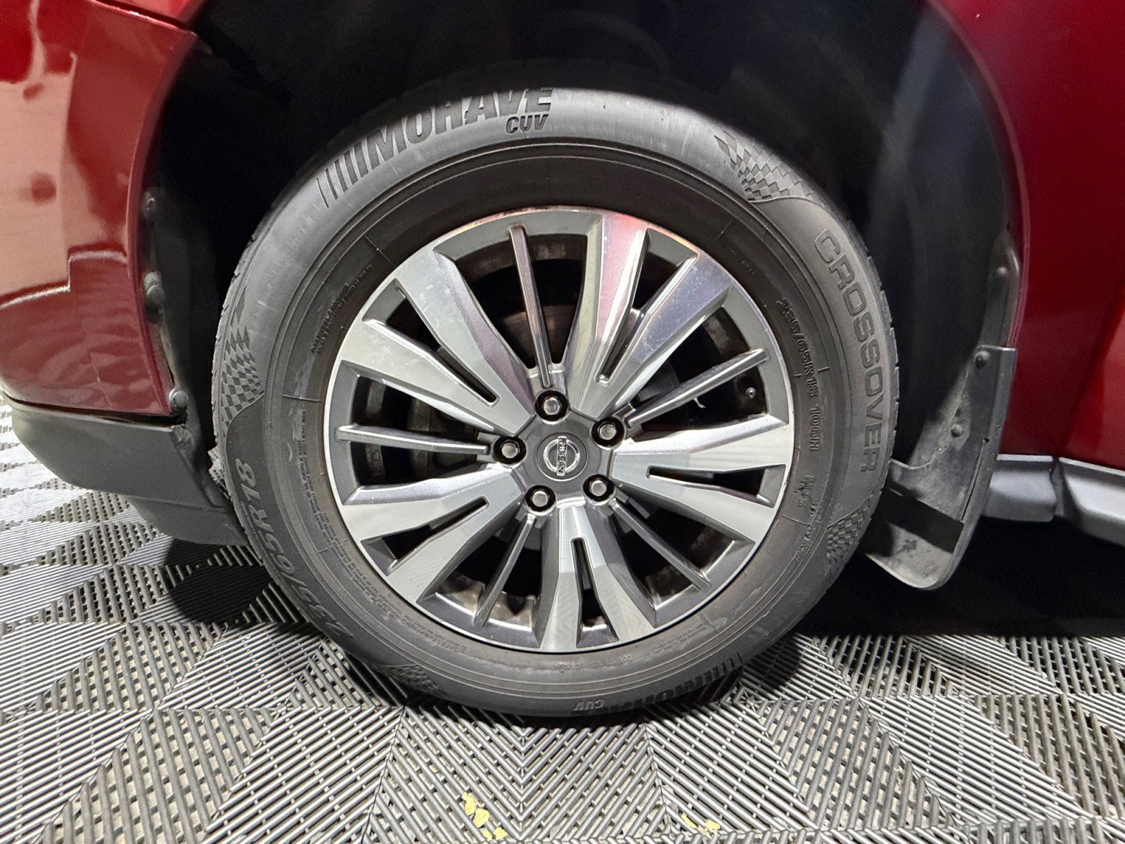 Used 2019 Nissan Pathfinder SV image 26