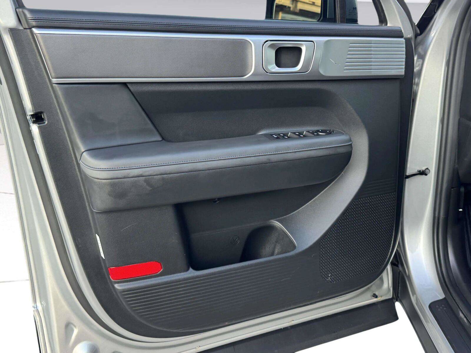 Used 2026 Hyundai Santa Fe SEL FWD image 18