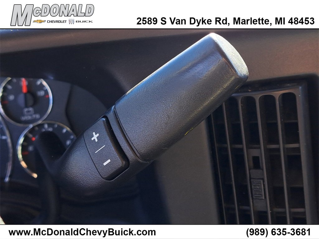 Used 2015 Chevrolet Express 2500 image 12