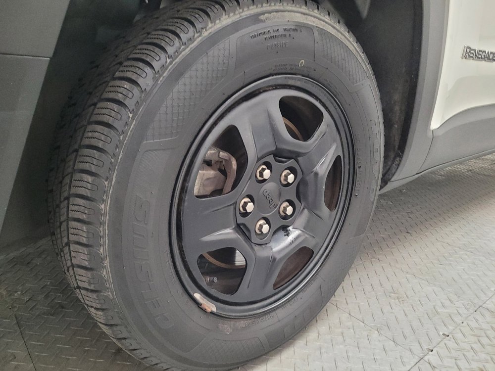 Used 2016 Jeep Renegade Sport w/ Power & Air Group FWD image 31