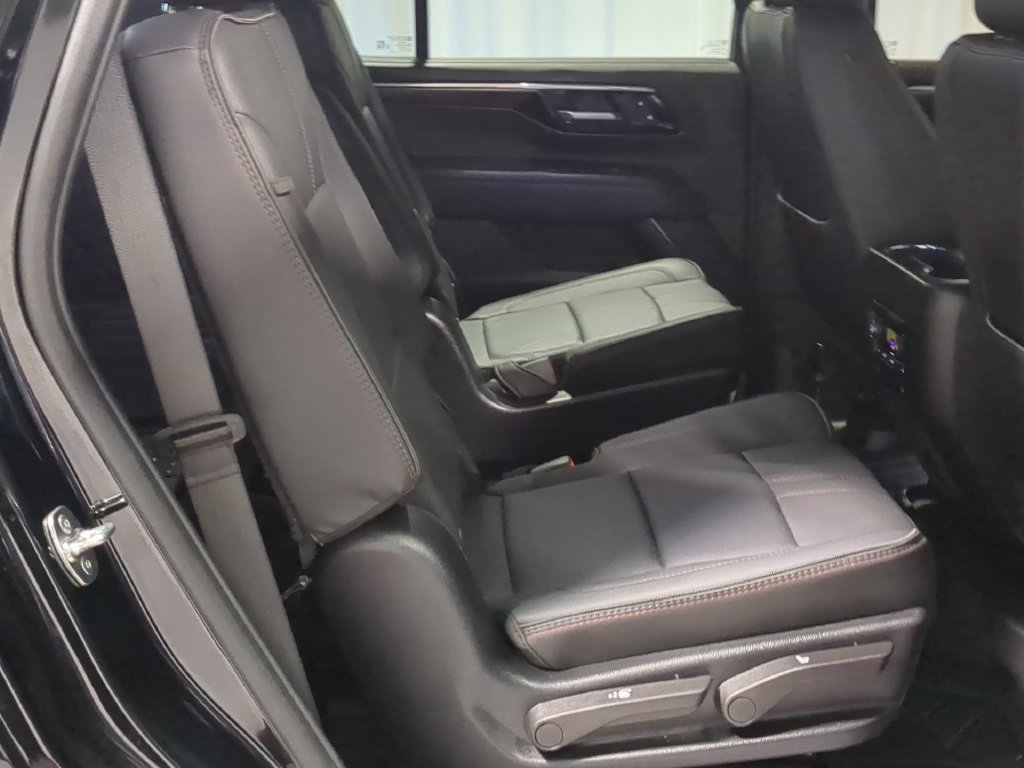 Used 2025 Chevrolet Tahoe RST w/ Comfort Package AWD/4WD image 24