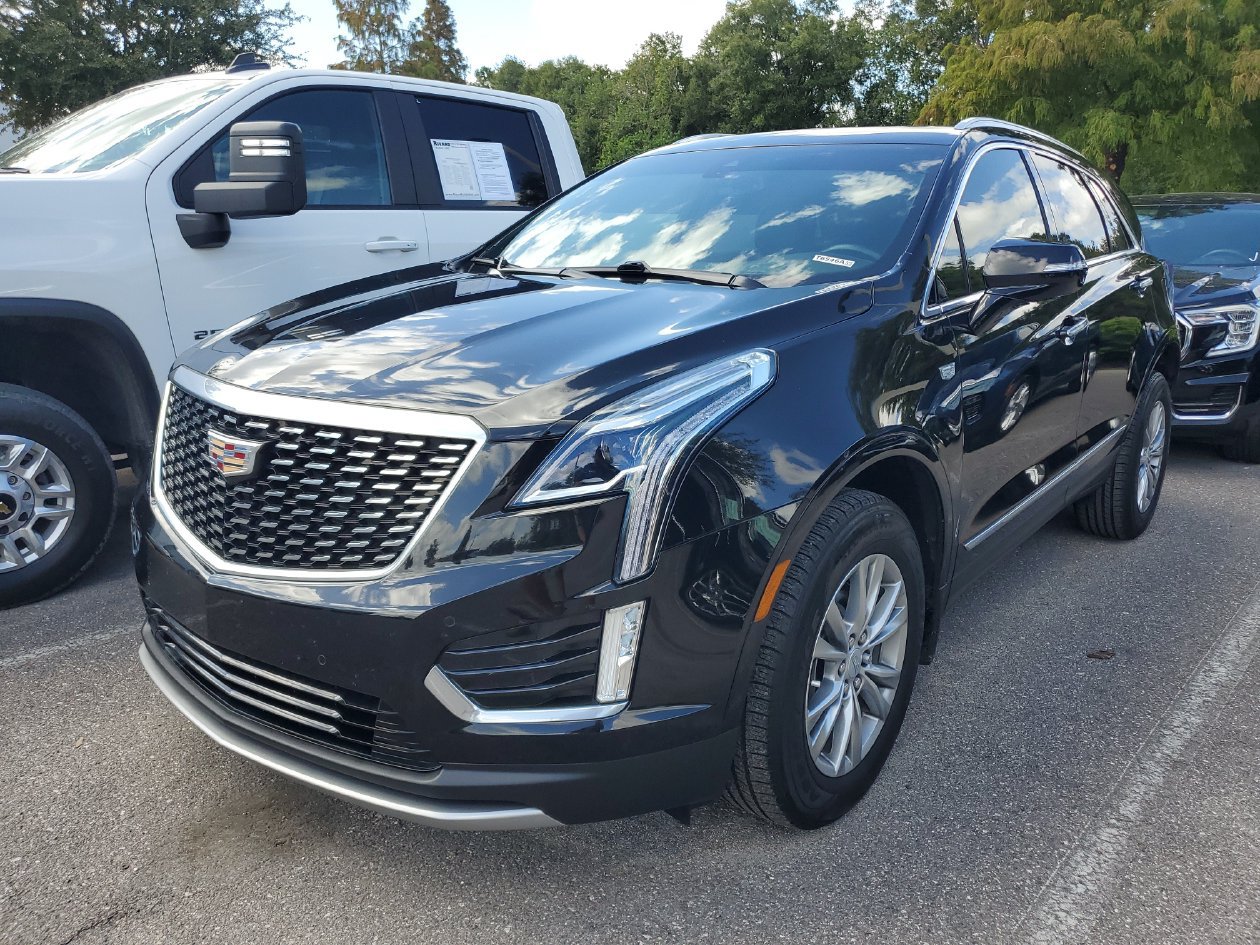Used 2022 Cadillac XT5 Premium Luxury FWD image 2
