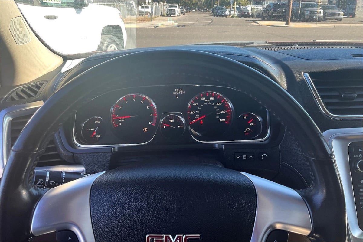 Used 2016 GMC Acadia SLT w/ Open Road Package AWD/4WD image 13