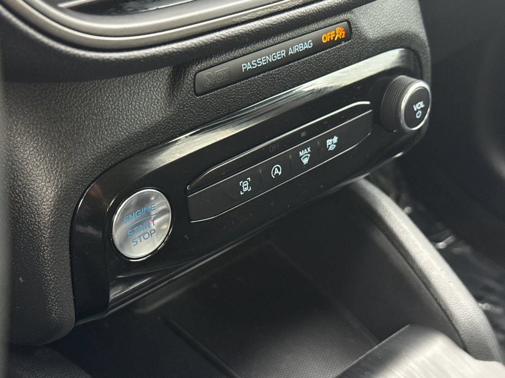 Used 2025 Ford Escape Active w/ Tech Pack #1 FWD image 20