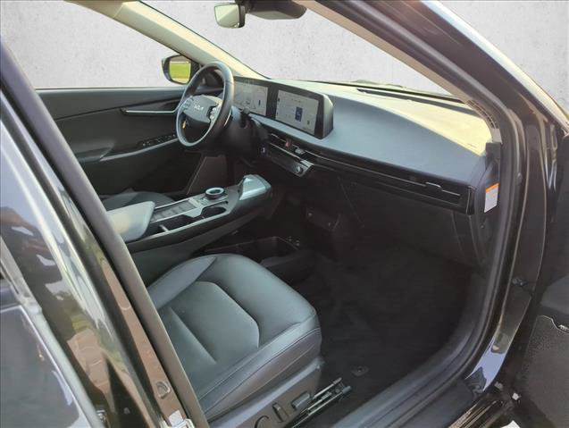 Used 2023 Kia EV6 Wind RWD image 24