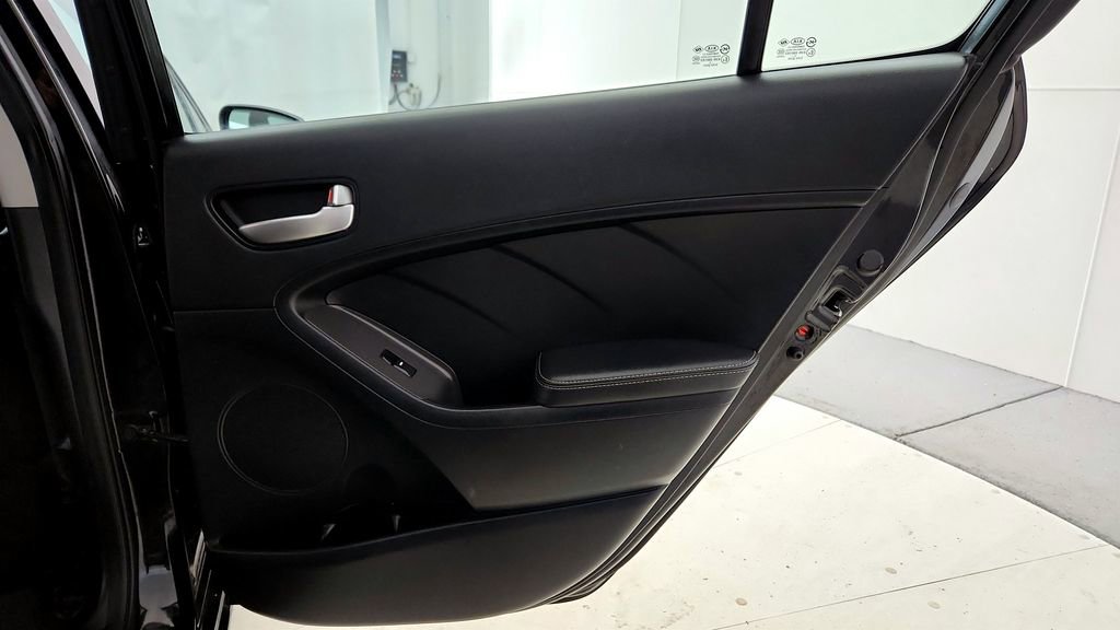 Used 2017 Kia Forte LX FWD image 18