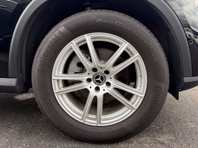Used 2023 Mercedes-Benz GLC 300 4MATIC image 11