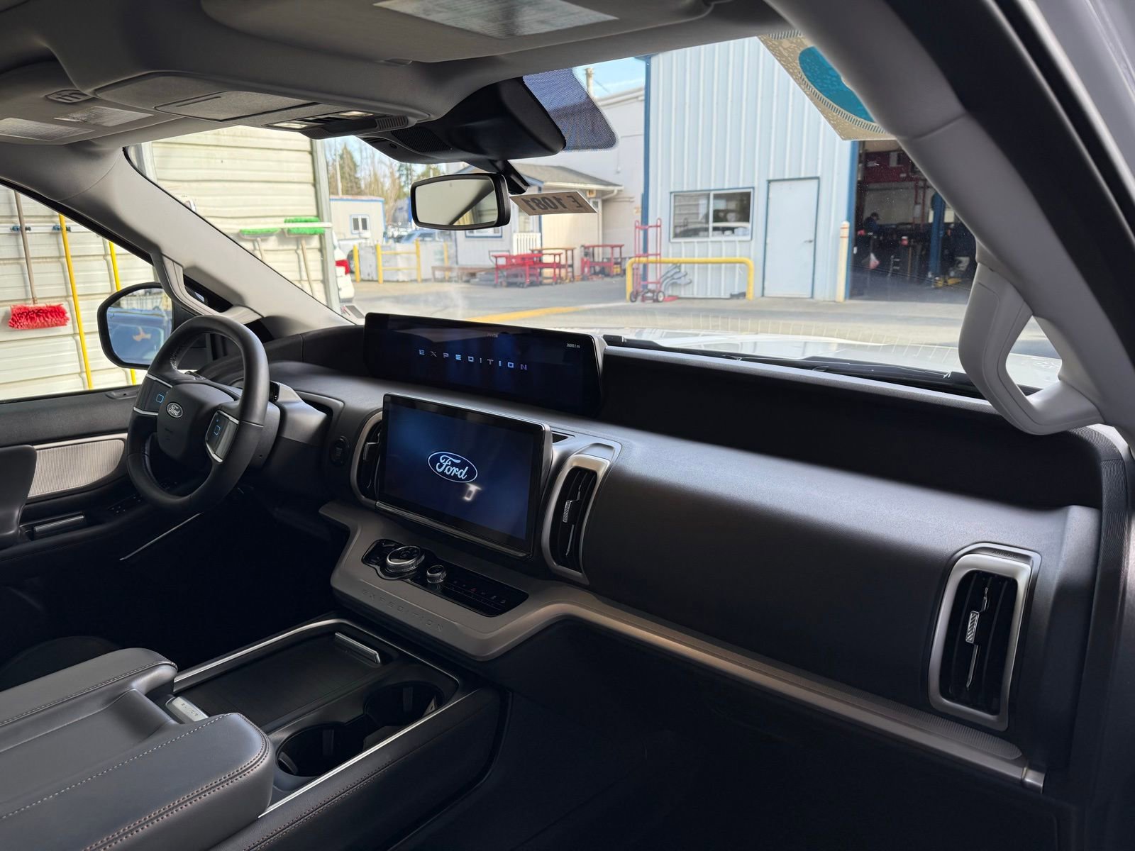 Used 2025 Ford Expedition Max Active image 11