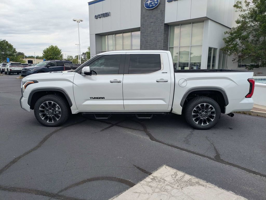Used 2024 Toyota Tundra Limited AWD/4WD image 8