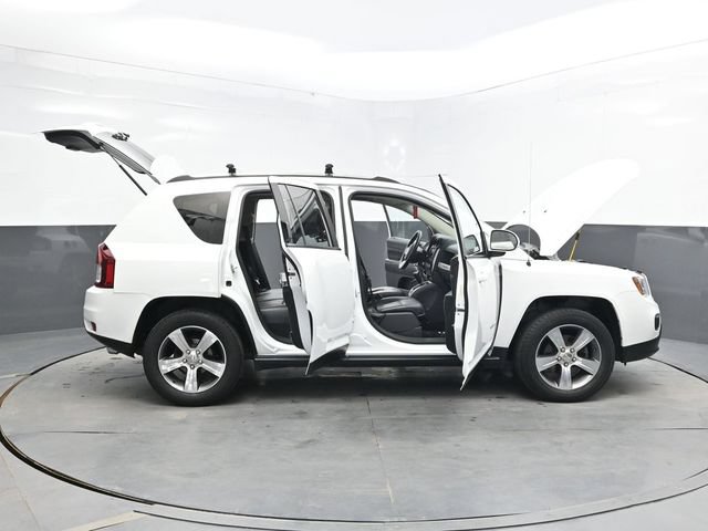 Used 2017 Jeep Compass High Altitude AWD/4WD image 44