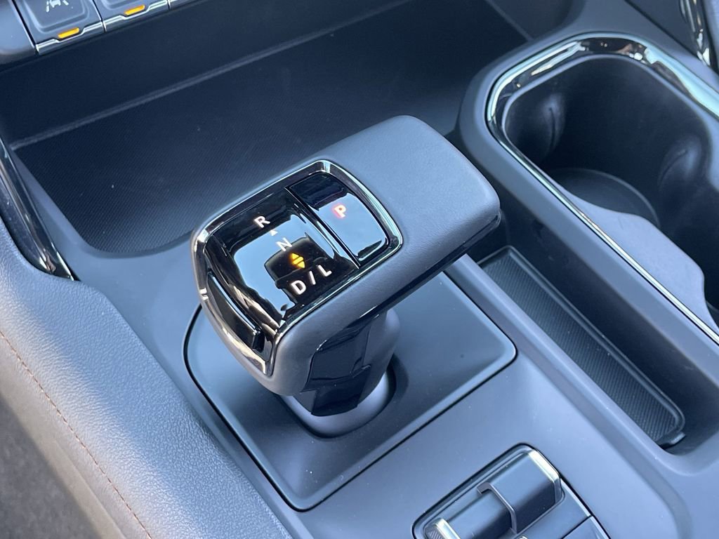 Used 2025 GMC Sierra 1500 AT4 w/ AT4 Premium Package image 16