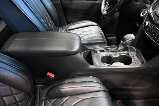 Used 2024 Chevrolet Equinox RS FWD image 19