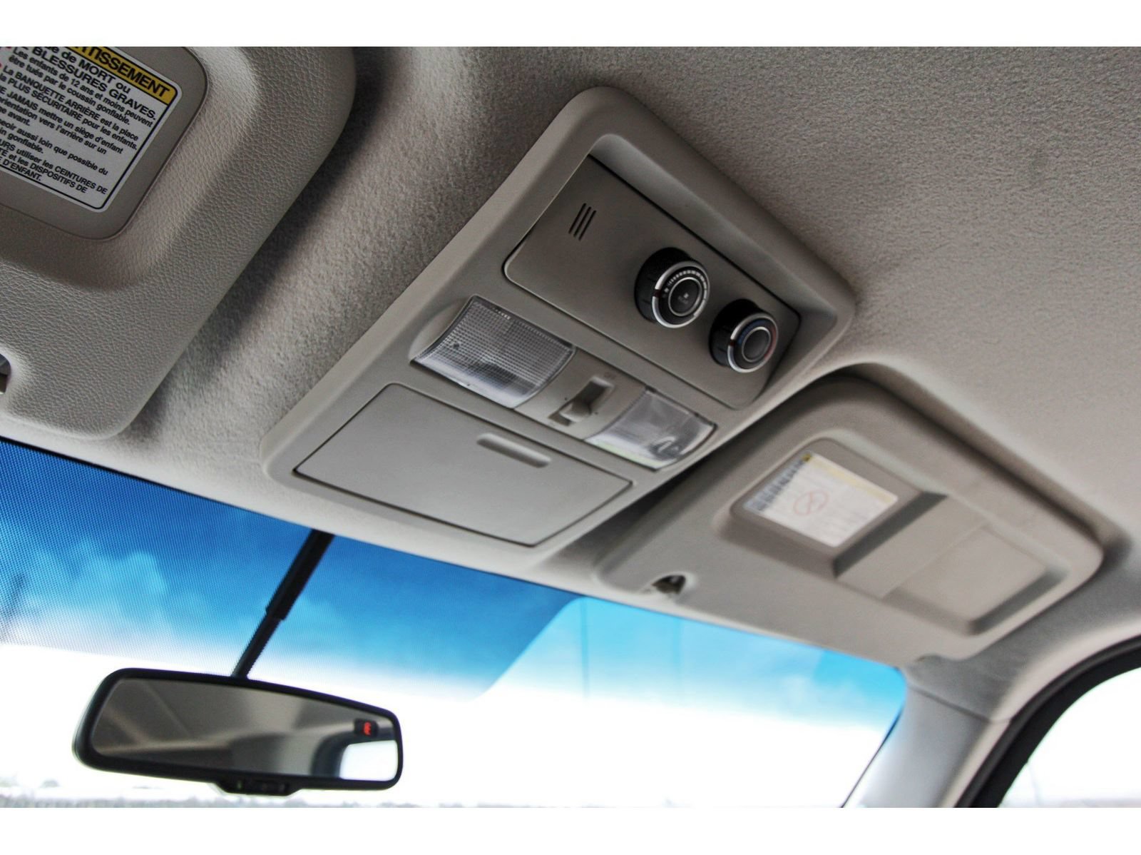 Used 2016 Nissan NV 3500 SL RWD image 21
