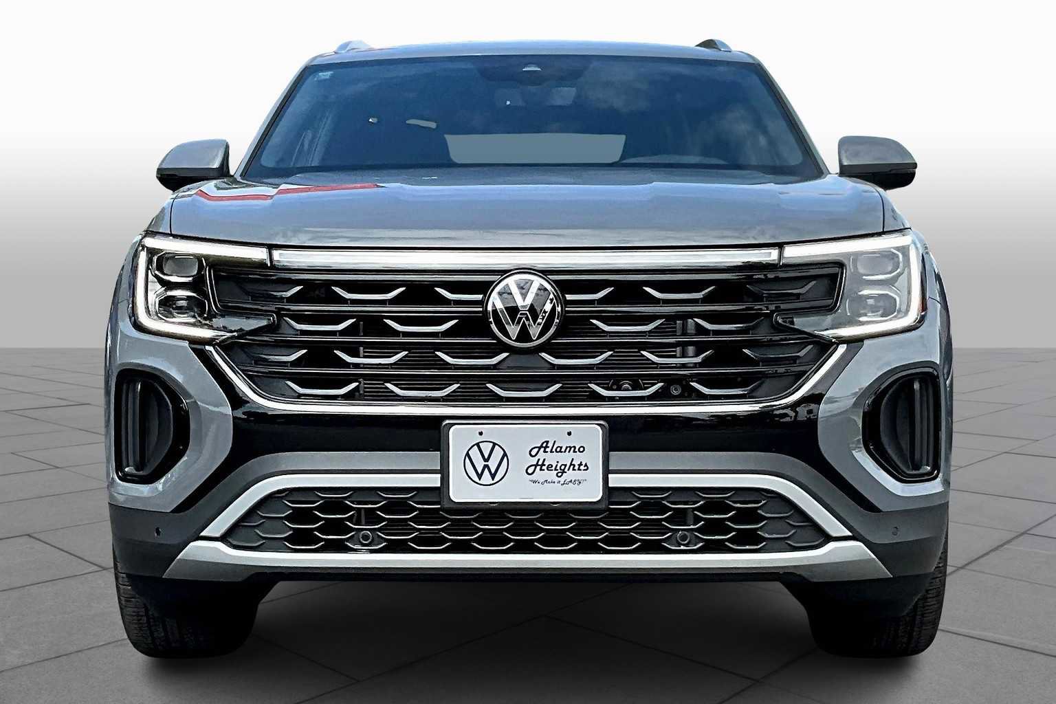 New 2026 Volkswagen Atlas Cross Sport SE image 3