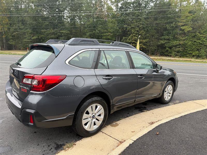 Used 2019 Subaru Outback 2.5i image 5
