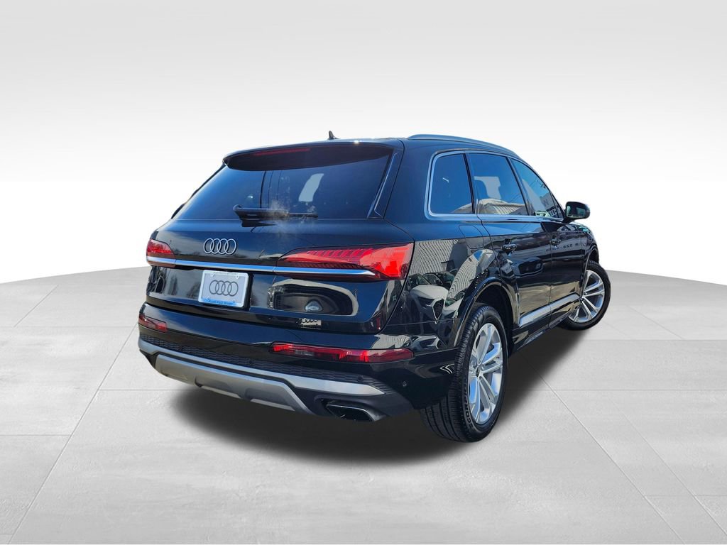 Certified 2025 Audi Q7 3.0T Premium Plus image 5