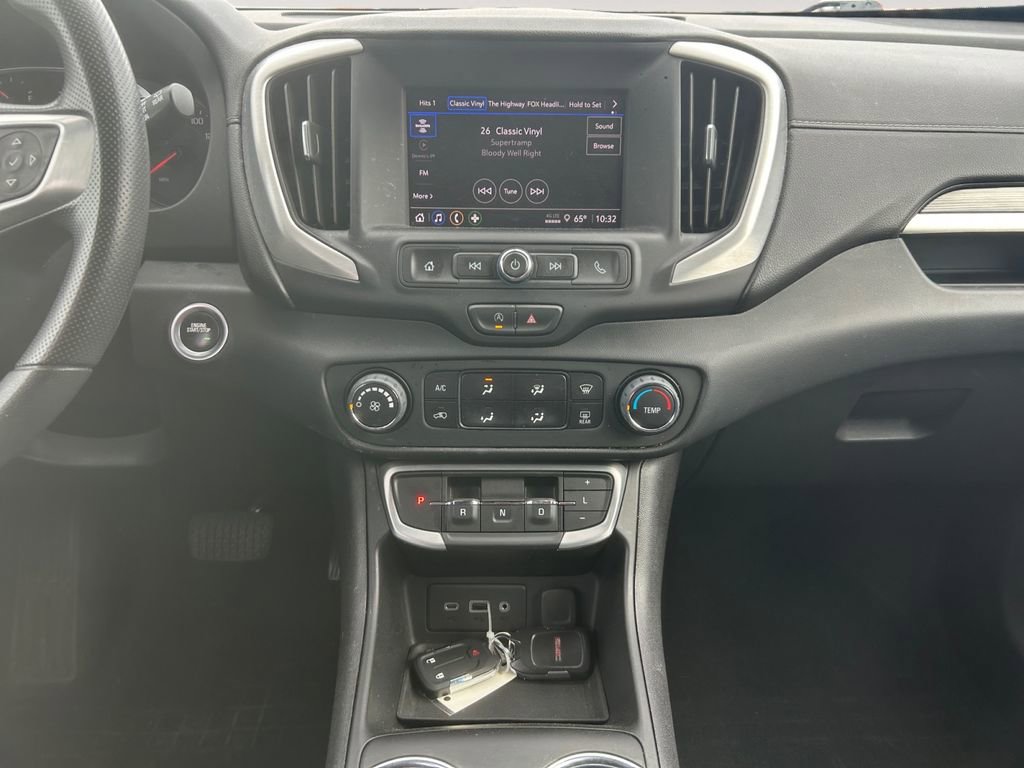 Used 2023 GMC Terrain SLE w/ LPO, Floor Liner Package FWD image 11