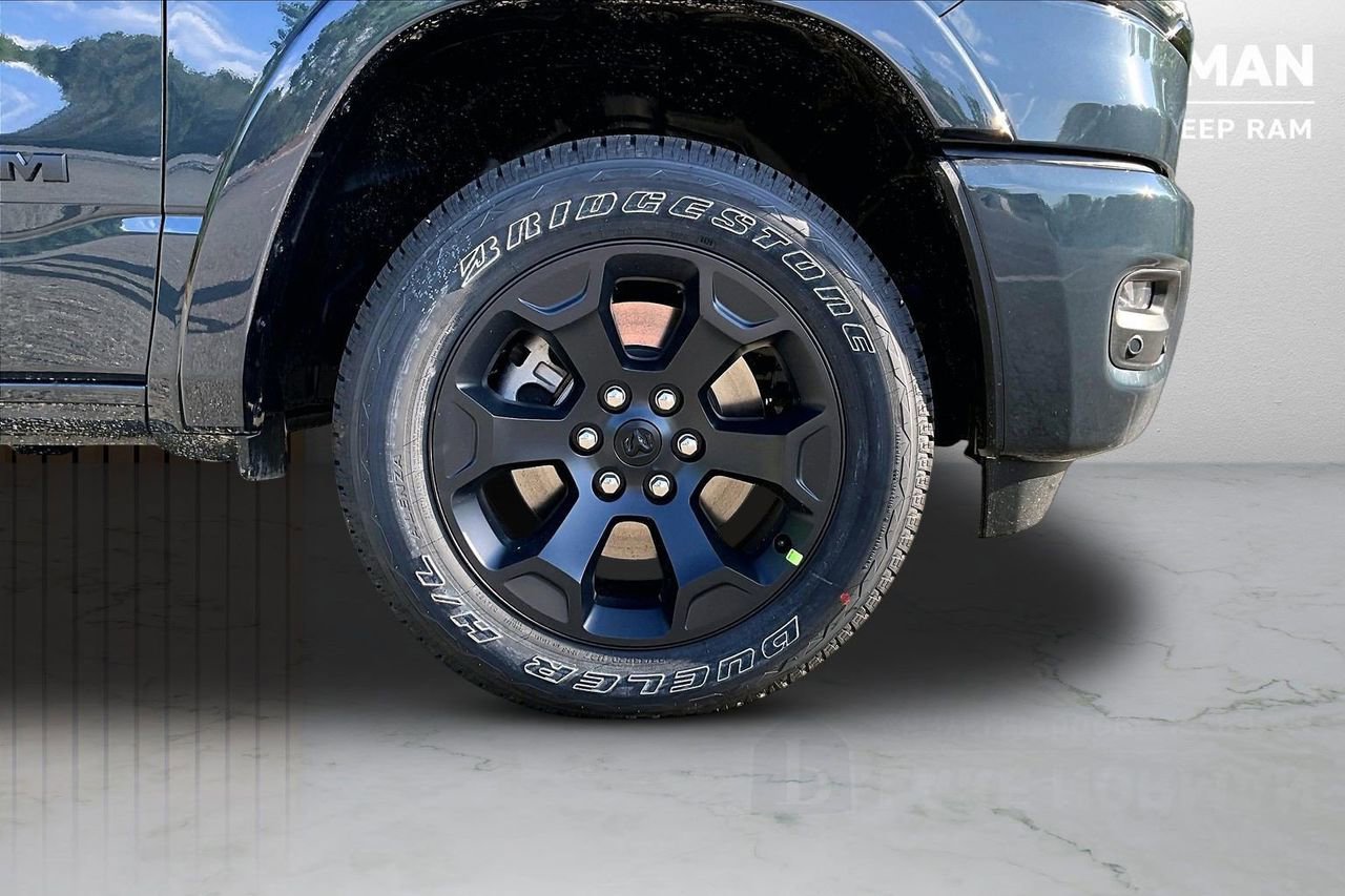 New 2026 RAM 1500 4x4 Crew Cab image 34
