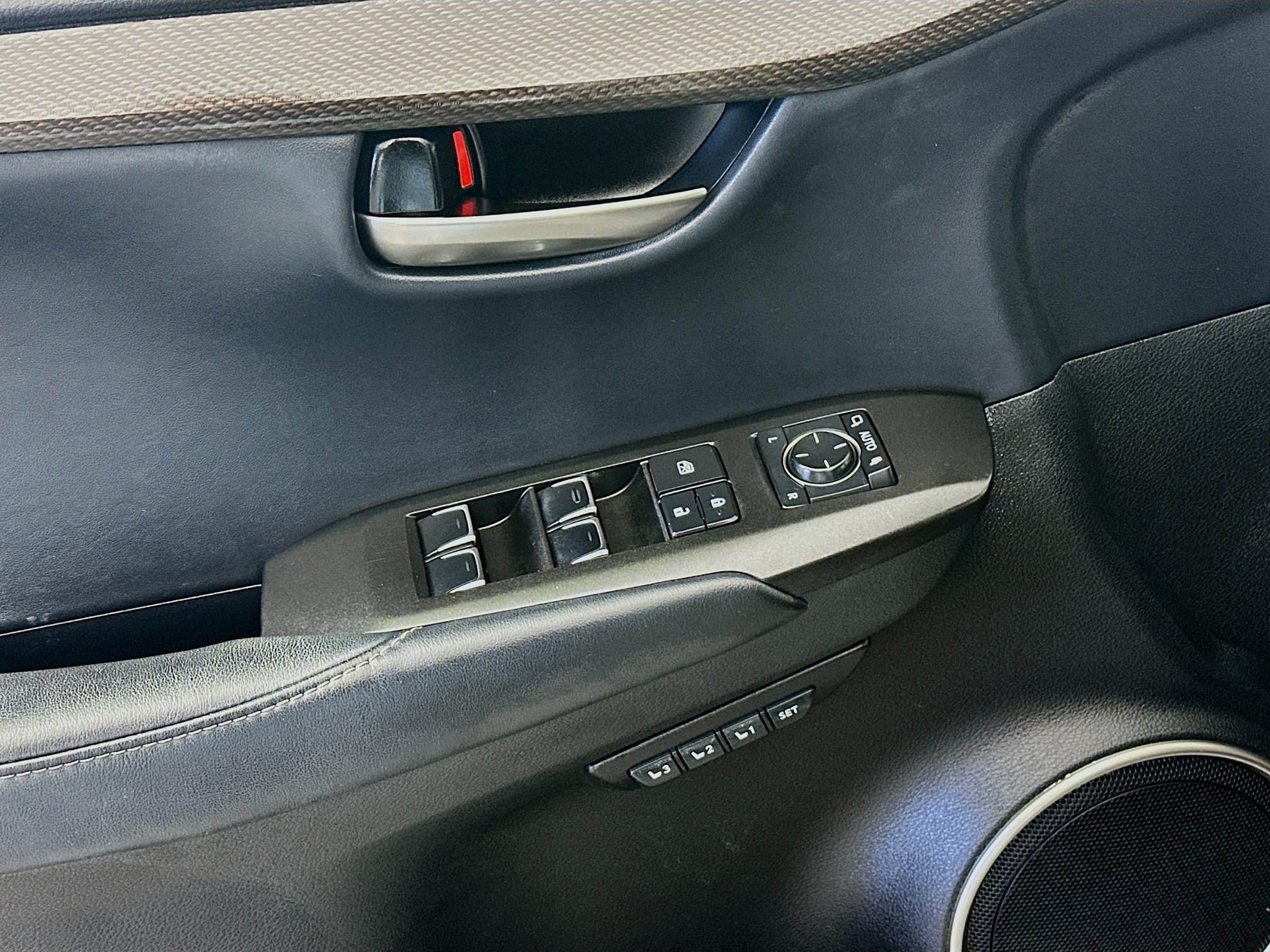 Used 2019 Lexus NX 300h AWD w/ Premium Package image 15