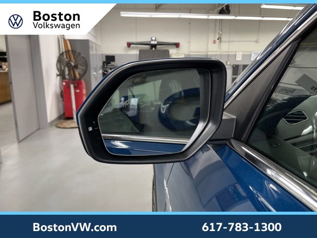 New 2025 Volkswagen Atlas Cross Sport SEL Premium R-Line image 9