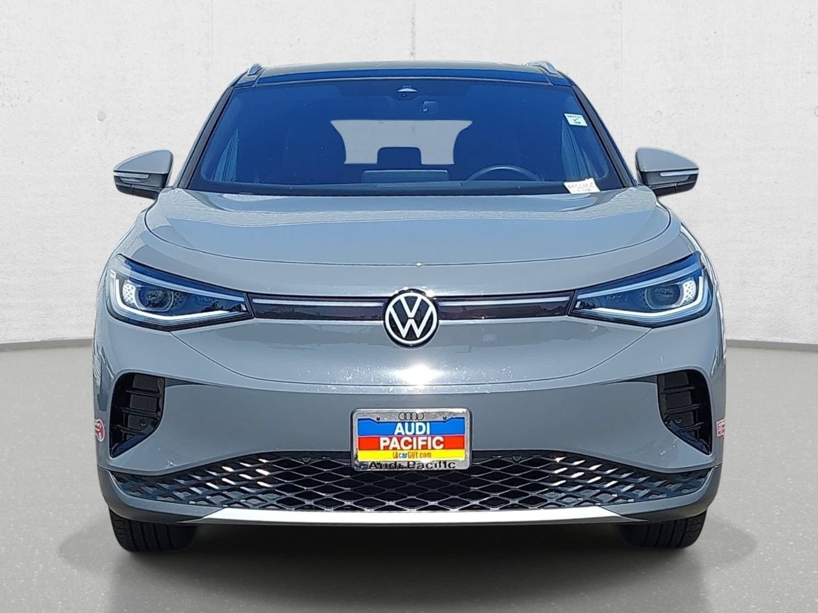 Used 2023 Volkswagen ID.4 Pro S Plus AWD/4WD image 2