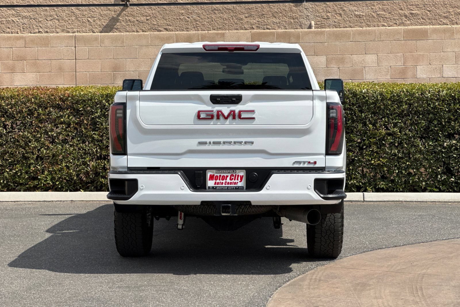 Certified 2025 GMC Sierra 2500 AT4 AWD/4WD image 5