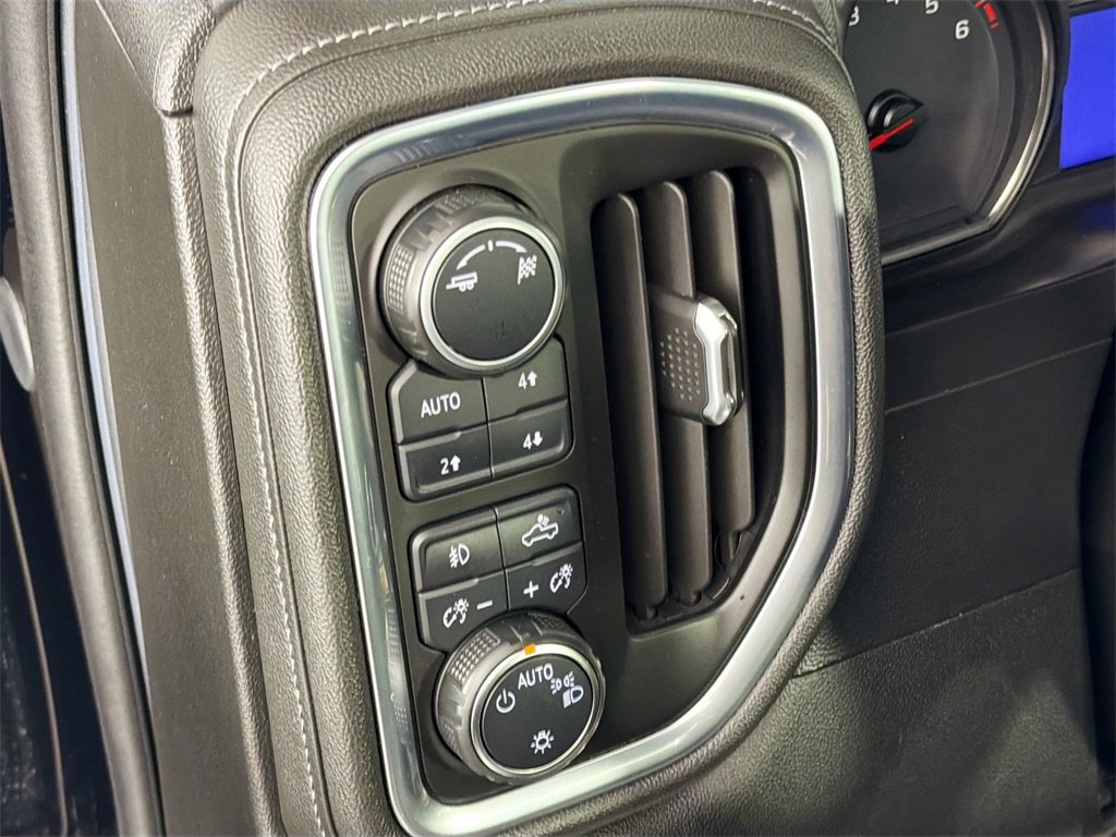 Used 2019 Chevrolet Silverado 1500 RST image 10