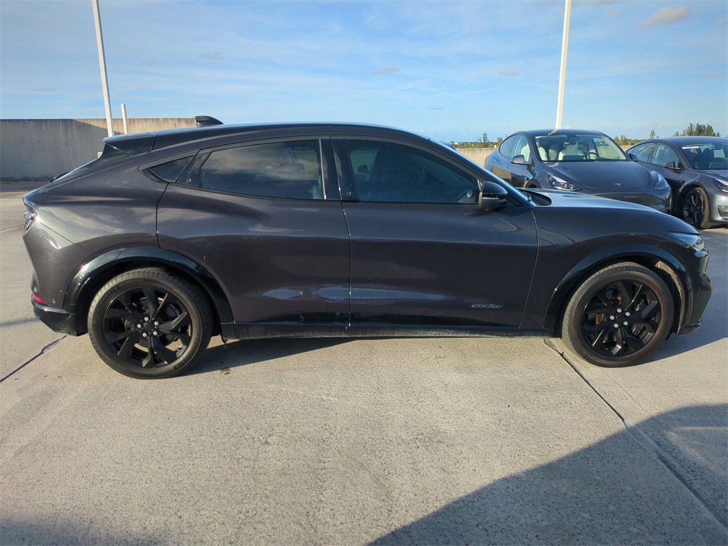 Used 2022 Ford Mustang Mach-E Premium image 4