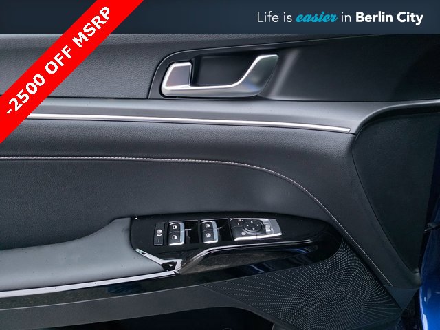 New 2025 Kia K5 GT-Line image 25