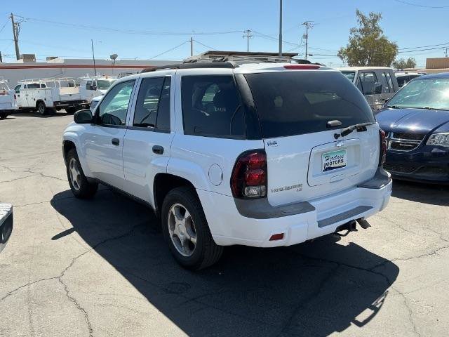 Used 2007 Chevrolet TrailBlazer LS w/ LS Preferred Equipment Group AWD/4WD image 4