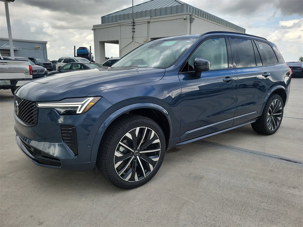 New 2026 Volvo XC90 B6 Ultra w/ Protection Package Premier image 4