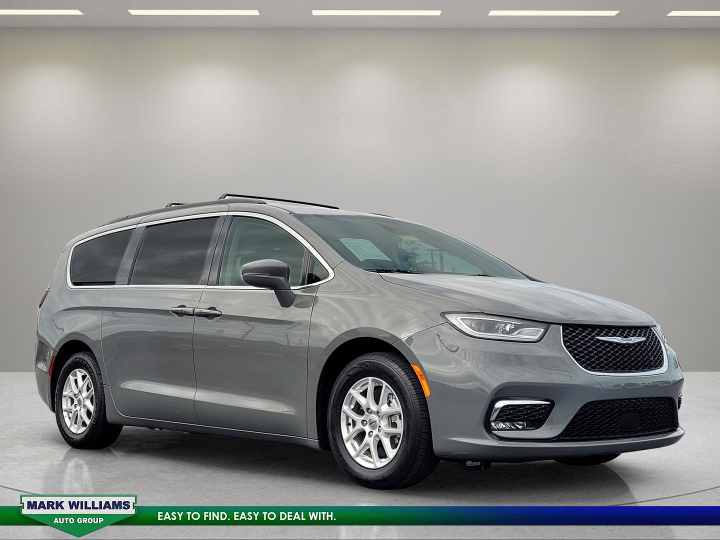 Used 2022 Chrysler Pacifica Touring-L